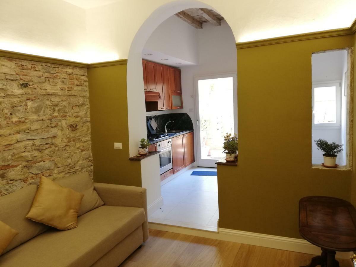 Borgo San Frediano Suites ฟลอเรนซ์ ภายนอก รูปภาพ